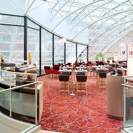 Oceania Paris Roissy Cdg Le Mesnil-Amelot